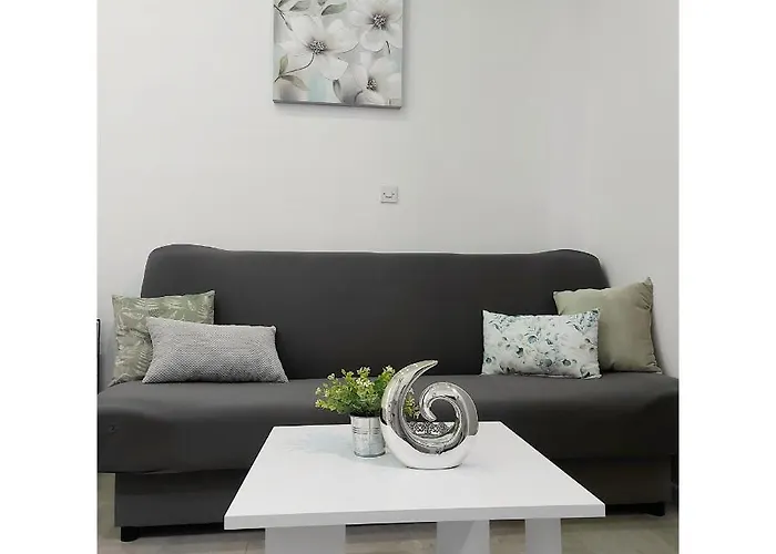 Lee Апартаменти