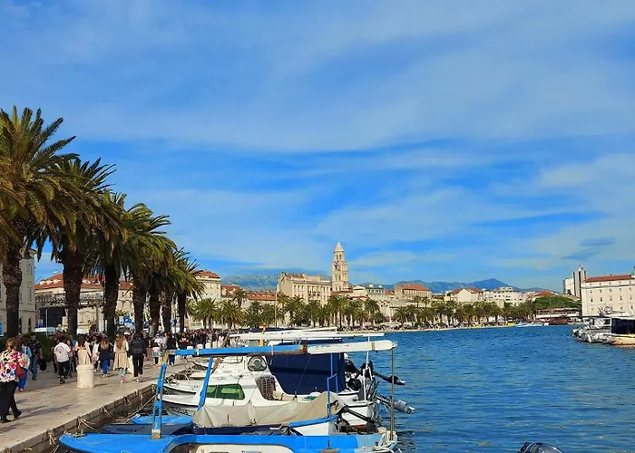 Апартаменти Lee Спліт